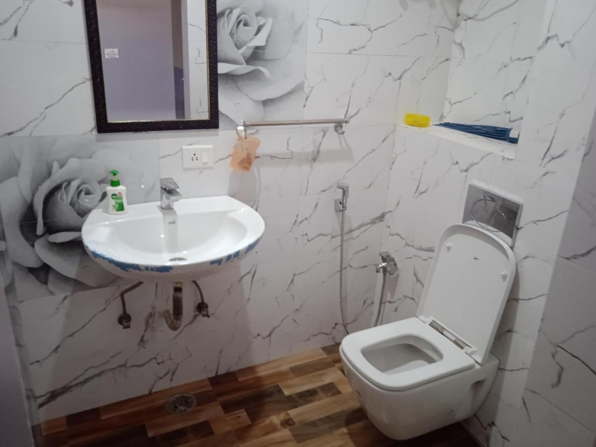 Ashish Guest house Lucknow