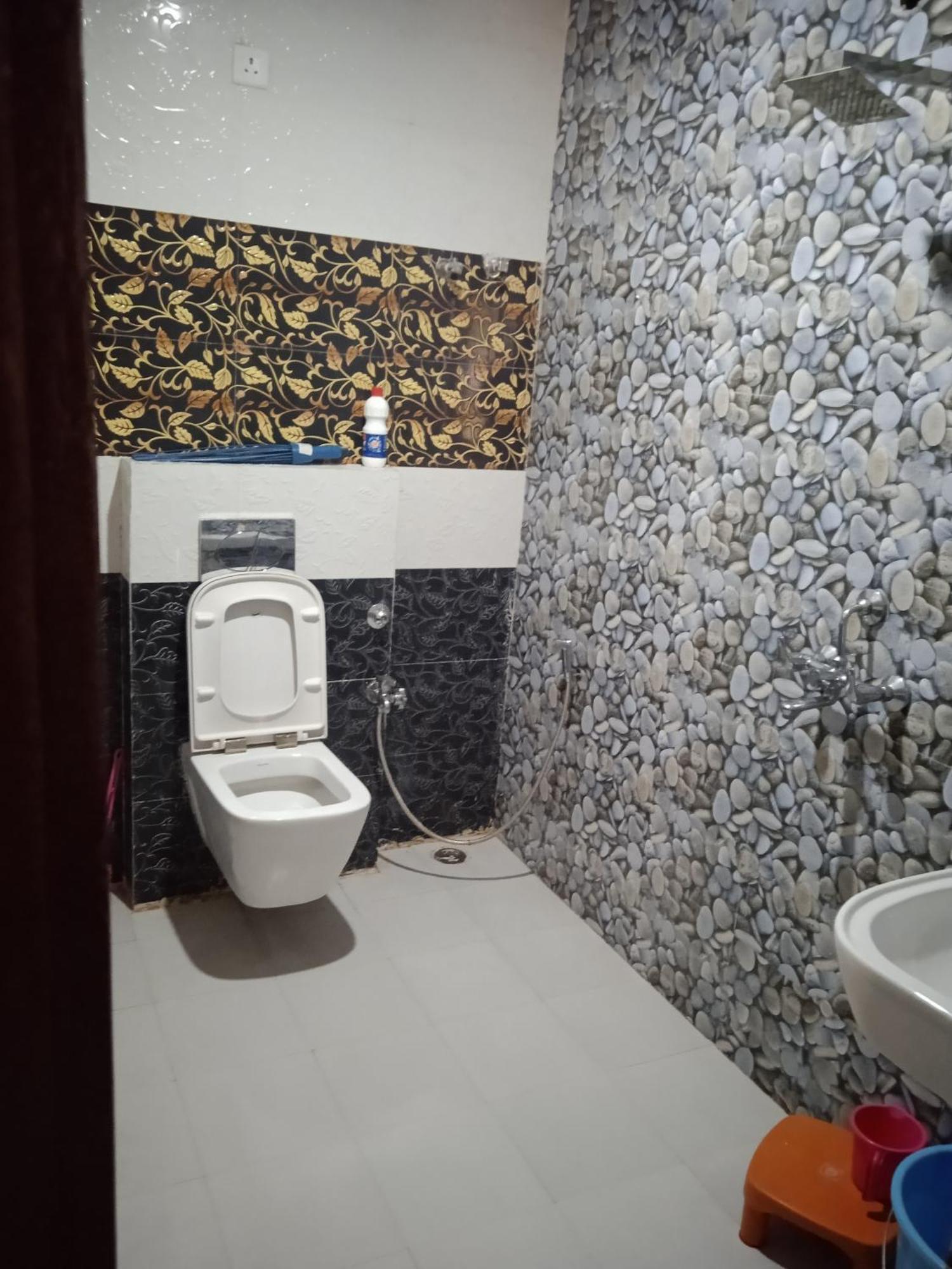Ashish Guest house *